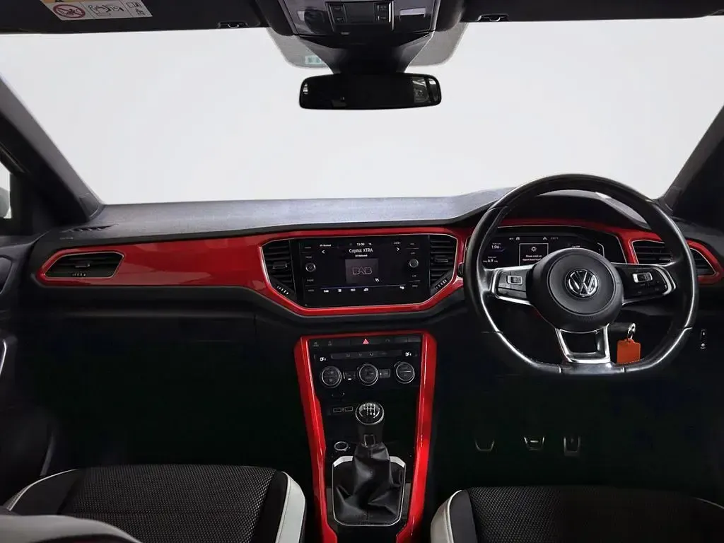 Used VW T-Roc SEL 115 HP (84 kW) 2019 White SUV