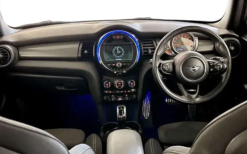 Usado Mini Cooper Hatch 136 CV (100 kW) 2021 Utilitario