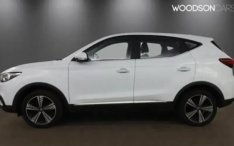 Used MG ZS Excite 105 kW (143 HP) 2021 White SUV