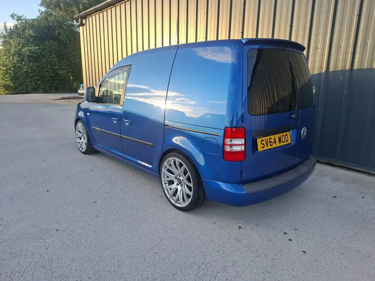 Used VW Caddy Trendline 102 HP (75 kW) 2014 Blue MPV