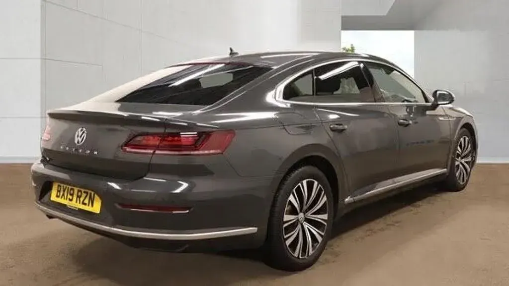 Used VW Arteon Elegance 150 HP (110 kW) 2019 Grey Hatchback