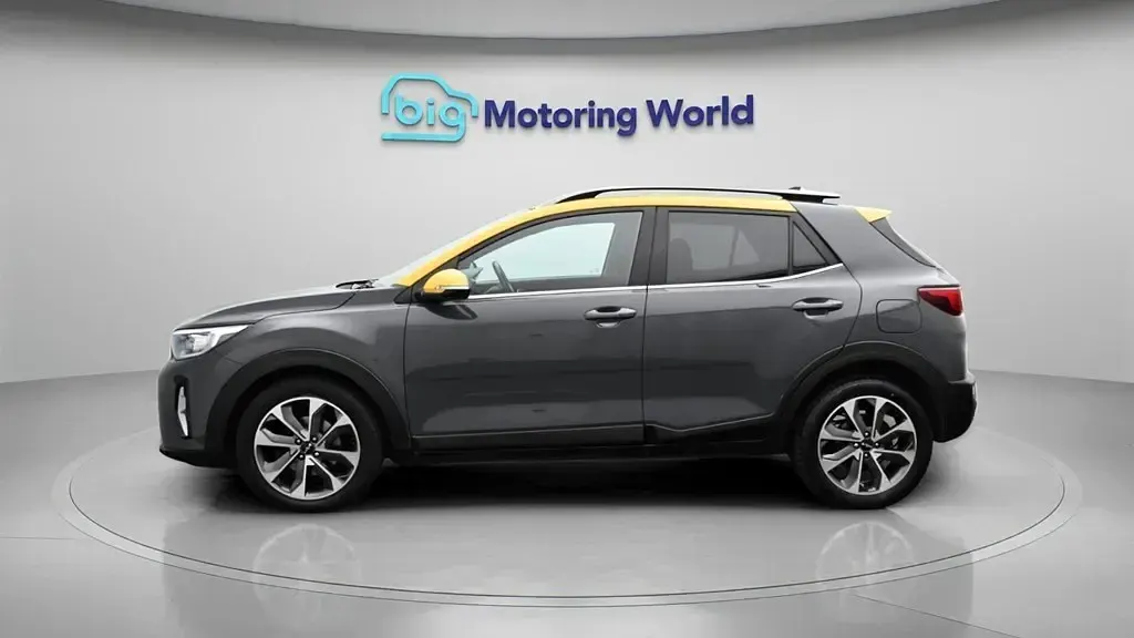 Used Kia Stonic 99 HP (72 kW) 2023 Grey SUV