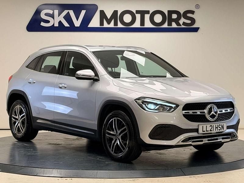 Silver Used 2021 Mercedes GLA200 SUV | £22,955 (Fair price) - Image 1/4