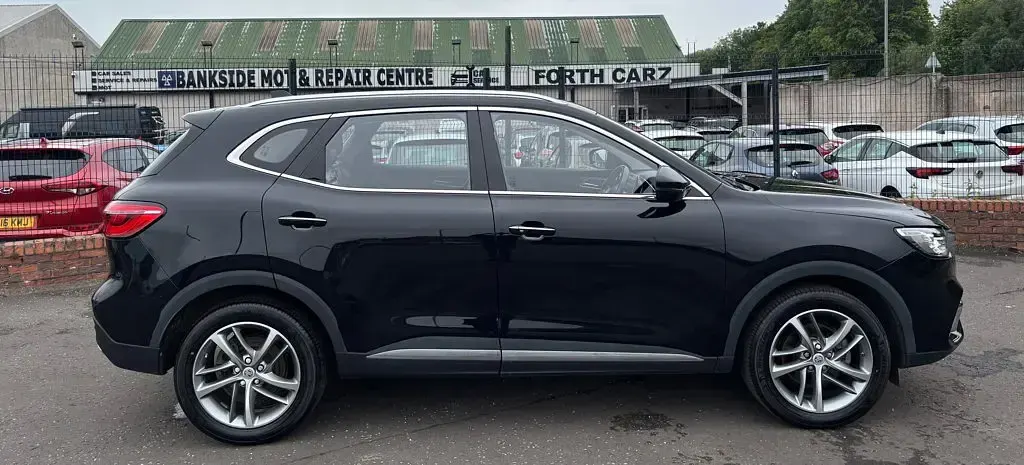 Used MG HS 162 HP (119 kW) 2021 Black SUV
