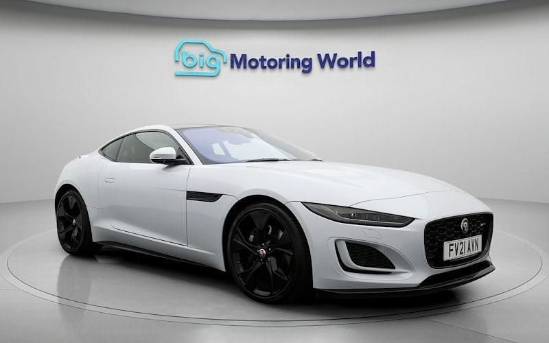 Usado Jaguar F-Type R-Dynamic 300 HP (220 kW) 2023 Coupé