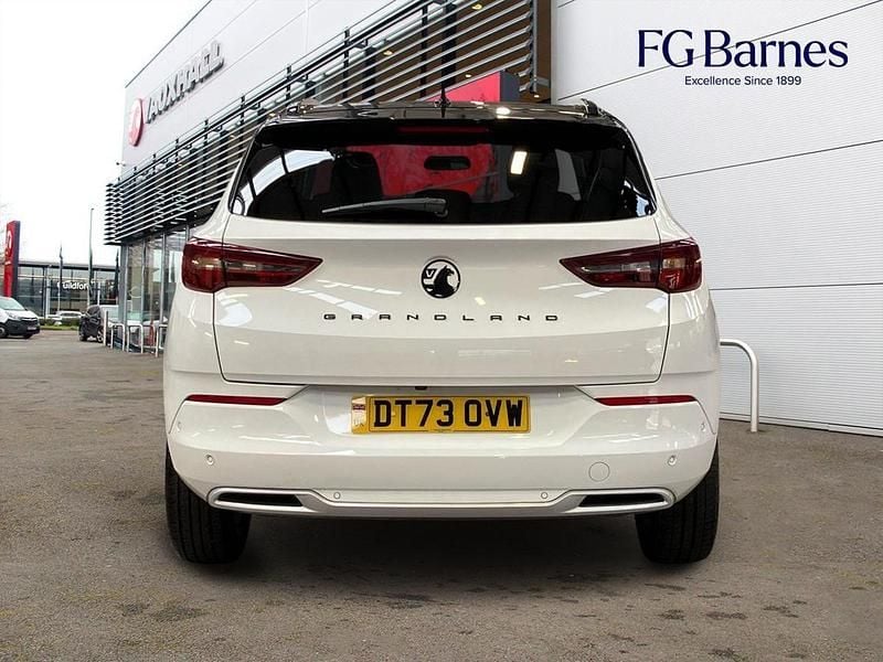 Used Vauxhall Grandland X Ultimate 128 HP (94 kW) 2024 White SUV