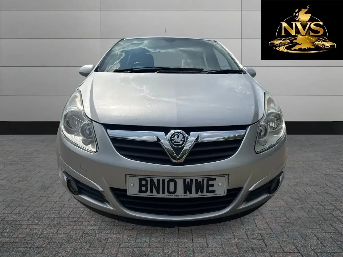 Used Vauxhall Corsa 100 HP (73 kW) 2010 Silver Hatchback