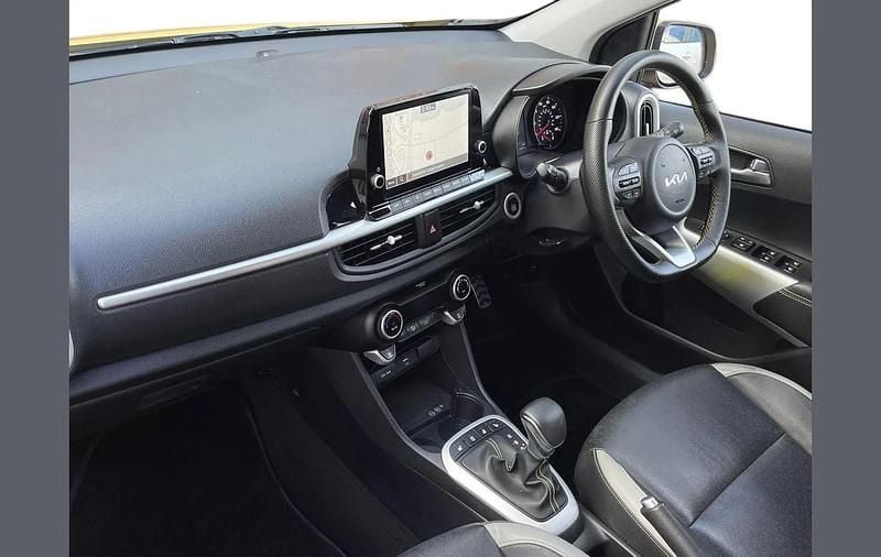 Used Kia Picanto X-Line 67 HP (49 kW) 2022 Yellow Hatchback
