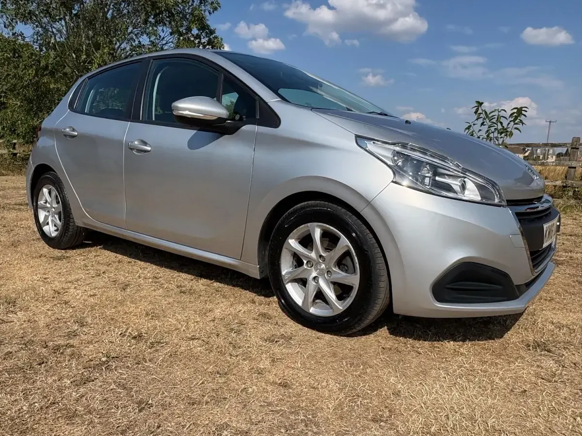 Used Peugeot 208 Active 2018 Silver Hatchback