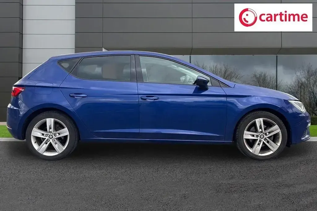 Second-hand Seat Leon FR 150 CP (110 kW) 2020 Albastru Hatchback