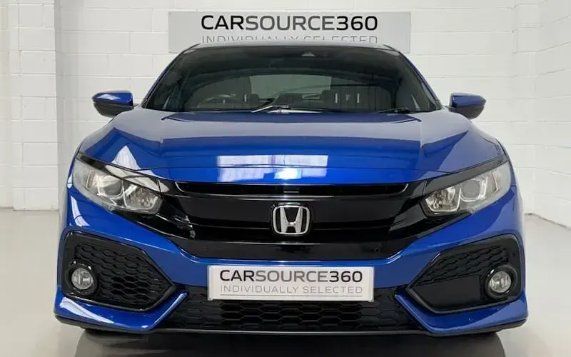 Used Honda Civic SR 129 HP (94 kW) 2017 Blue Hatchback