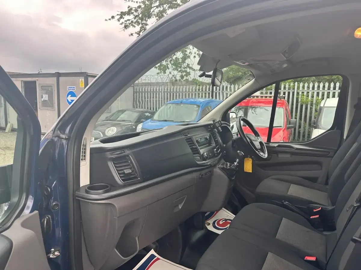 Used Ford Transit Custom 130 HP (95 kW) 2019 Blue Van