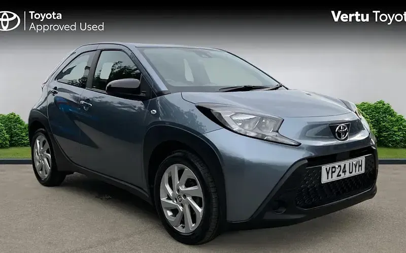 Used Toyota Aygo X PURE 72 HP (52 kW) 2024 SUV