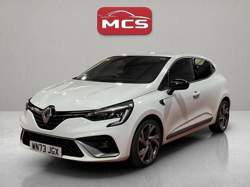 Used Renault Clio V RS Line 90 HP (66 kW) 2023 White Hatchback