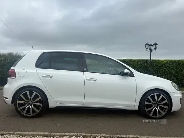 Used VW Golf VIII GTI 315 HP (231 kW) 2024 White