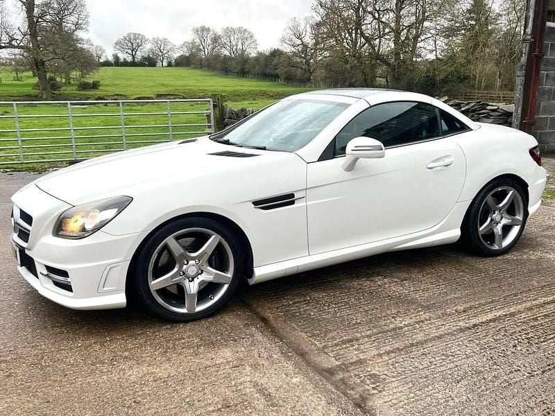 Used Mercedes SLK250 AMG 204 HP (150 kW) 2013 White Cabriolet
