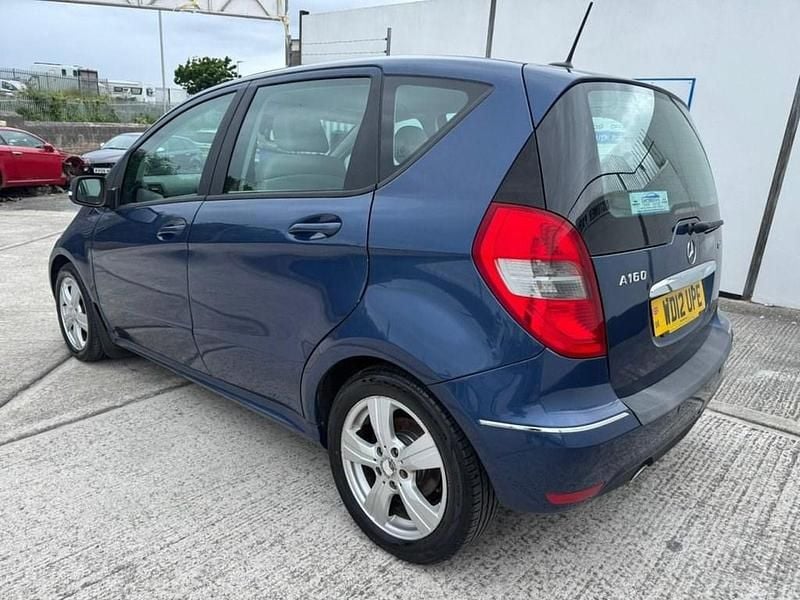Used Mercedes A160 Avantgarde 82 HP (60 kW) 2012 Blue Hatchback