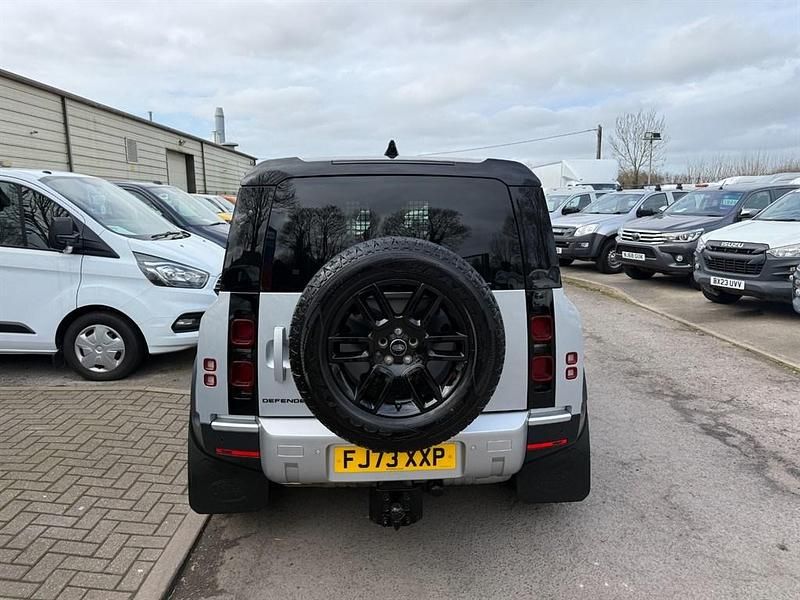 Used Land Rover Defender HSE 2023 Silver SUV