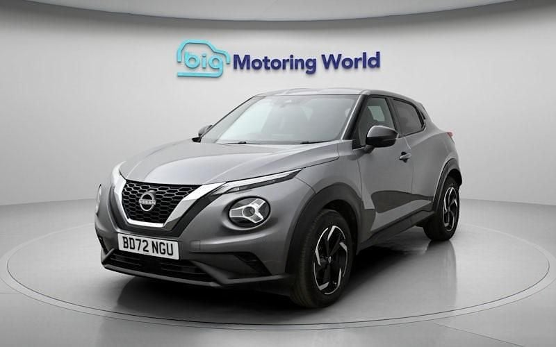 Used Nissan Juke N-Connecta 114 HP (83 kW) 2023 Grey SUV