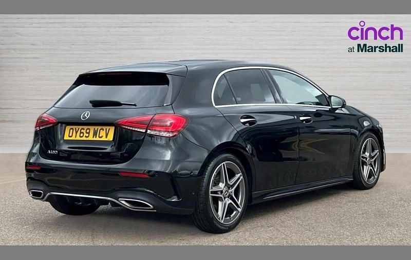 Used Mercedes A180 AMG Line Premium Plus 134 HP (98 kW) 2019 Black Hatchback