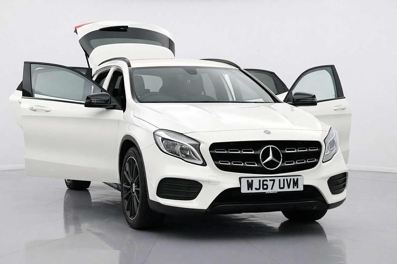 Used Mercedes GLA200 AMG line 136 HP (100 kW) 2017 White SUV