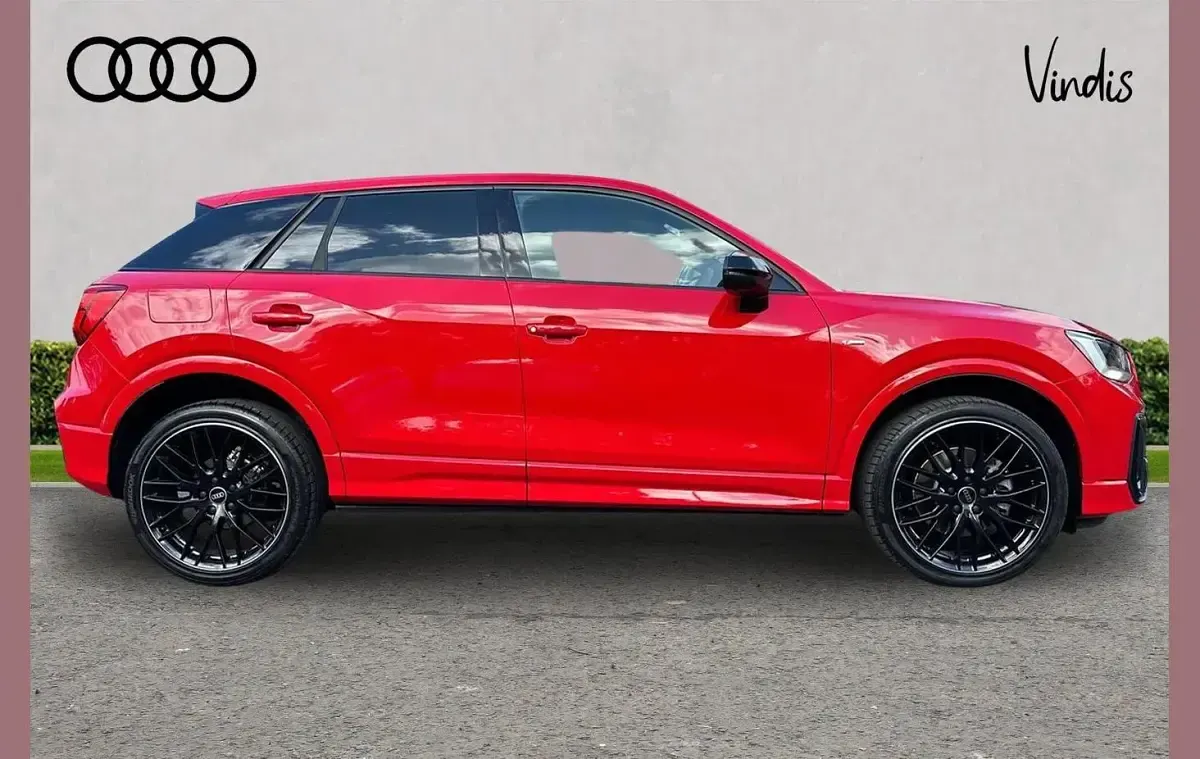 Used Audi Q2 Black Edition 147 HP (108 kW) 2026 Red SUV