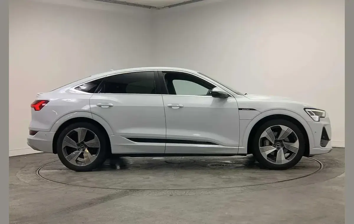 Used Audi e-tron S-Line 230 kW (313 HP) 2021 White SUV