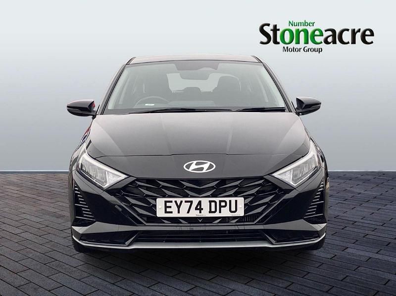 Used Hyundai i20 Advanced 100 HP (73 kW) 2025 Black Hatchback