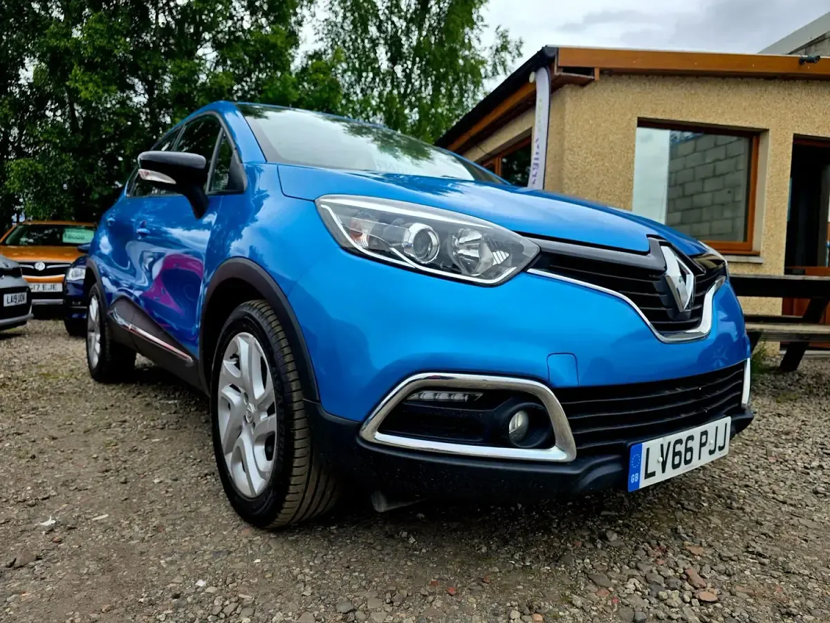 Used Renault Captur Dynamique 2016 Blue SUV