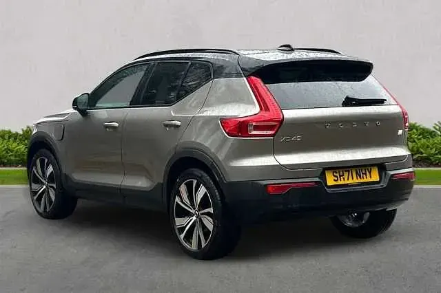 Usado Volvo XC40 R-Design Pro 262 HP (192 kW) 2021 Cinzento SUV
