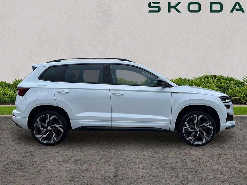 Used Skoda Karoq SportLine 150 HP (110 kW) 2023 Moon white metallic SUV