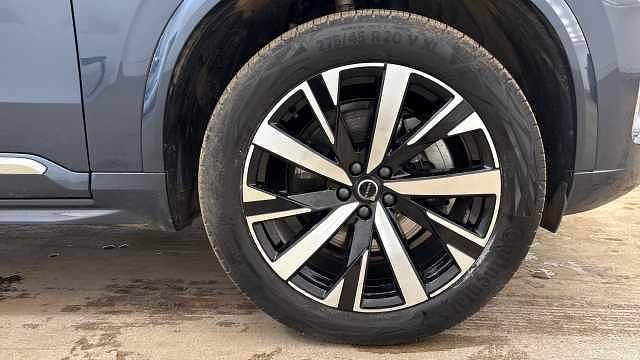 Used Volvo XC90 Core 247 HP (181 kW) 2025 Blue SUV