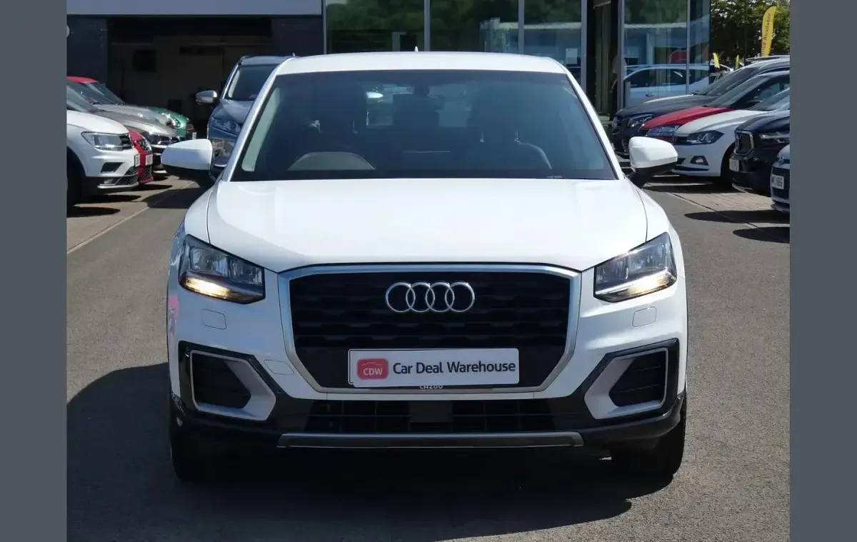 Used Audi Q2 Design 116 HP (85 kW) 2018 White SUV