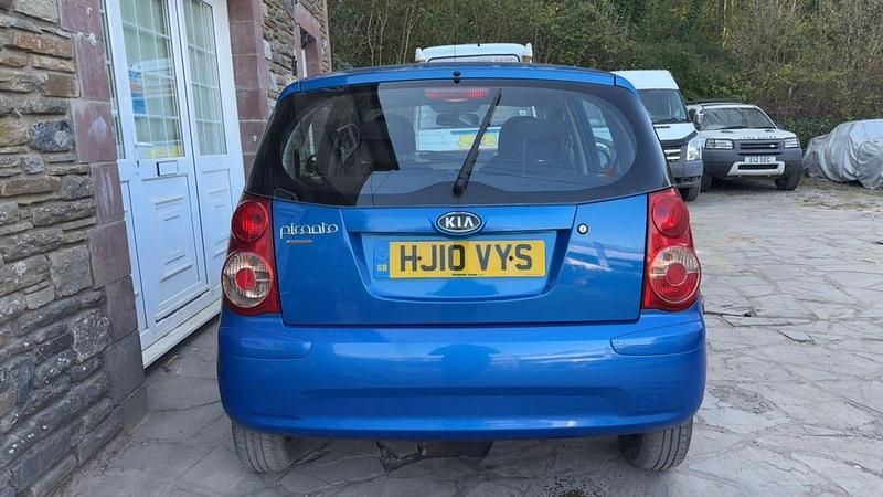Used Kia Picanto 64 HP (47 kW) 2010 Blue Hatchback