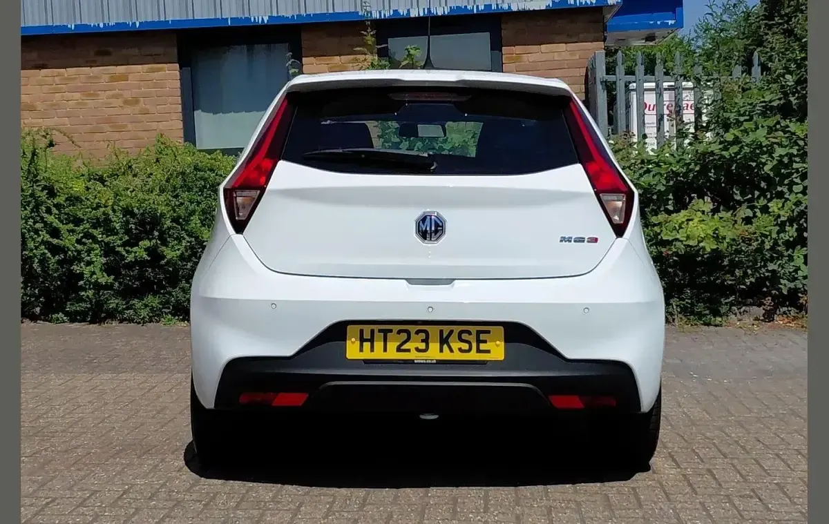 Used MG MG3 Exclusive 106 HP (77 kW) 2023 White Hatchback