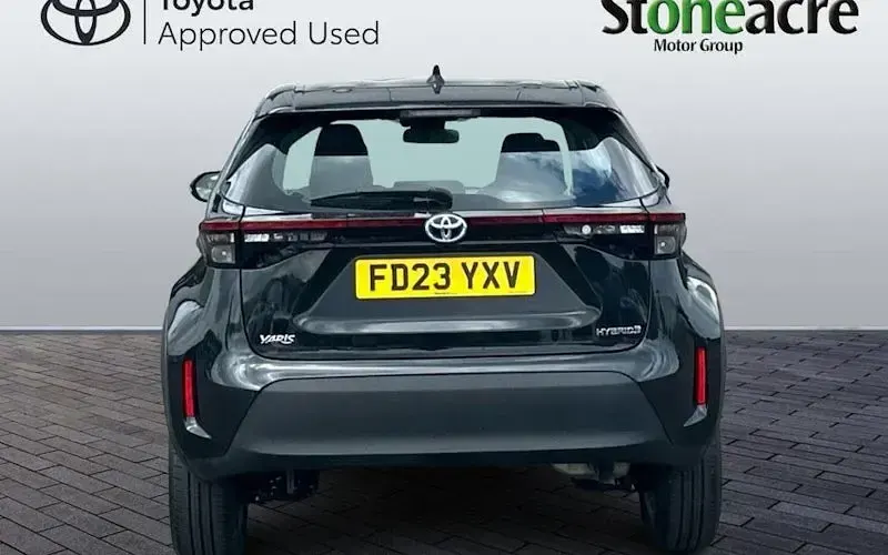 Used Toyota Yaris Hybrid 116 HP (85 kW) 2026 Estate