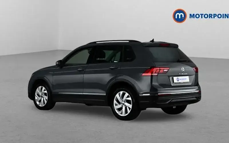 Used VW Tiguan Life 150 HP (110 kW) 2023 Grey SUV