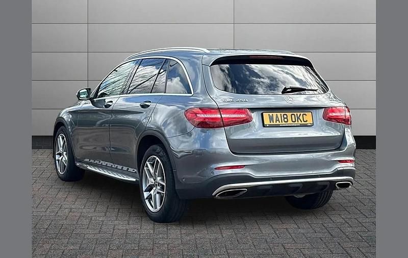 Used Mercedes GLC250 AMG Line Premium 207 HP (152 kW) 2018 Grey SUV