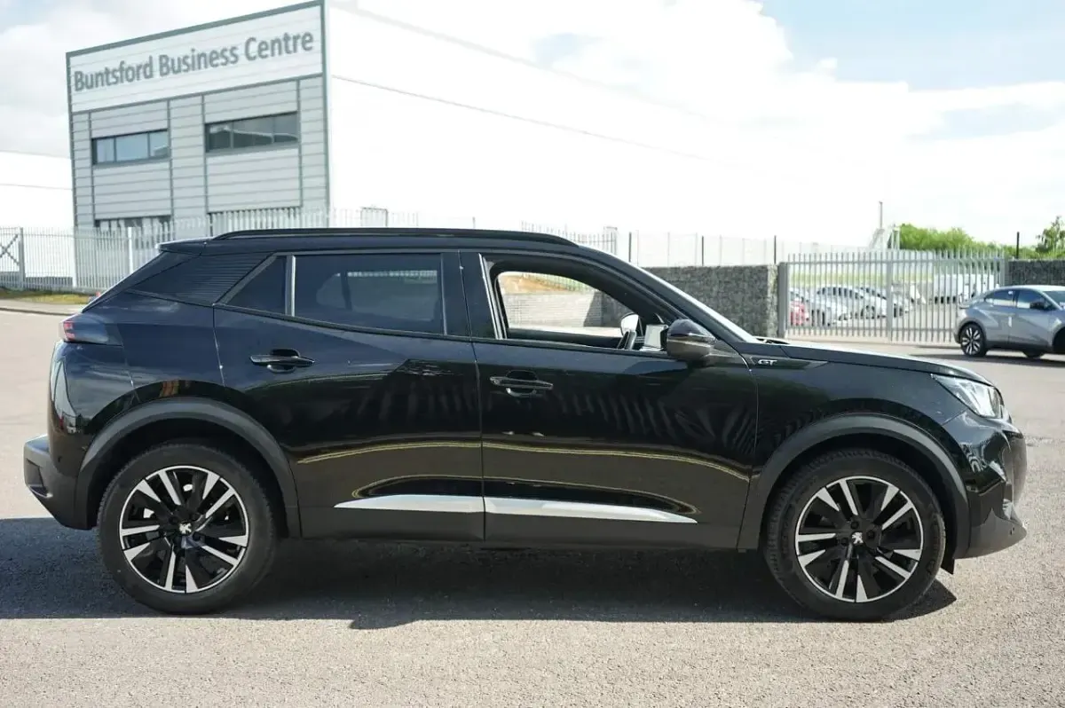 Used Peugeot 2008 Premium 129 HP (94 kW) 2021 Black SUV