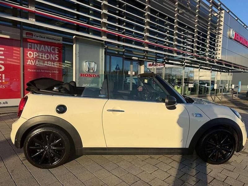 Used Mini Cooper S Cabriolet 188 HP (138 kW) 2018 White Cabriolet