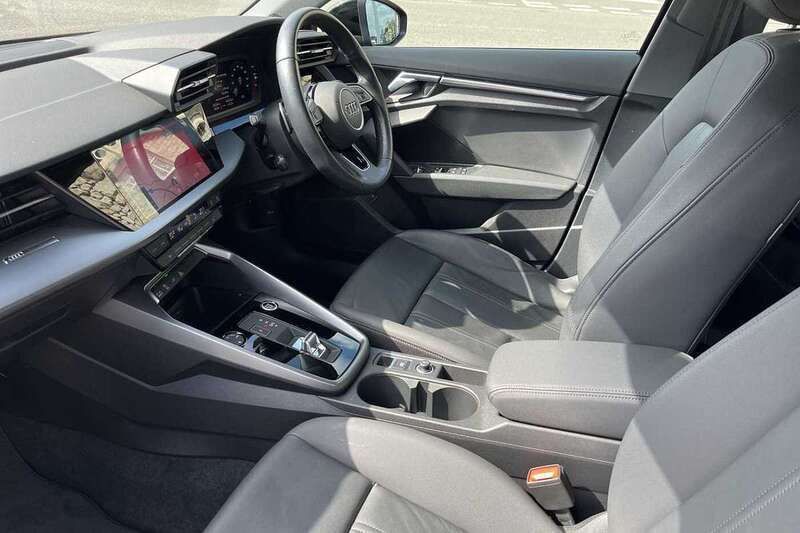 Image 2/4