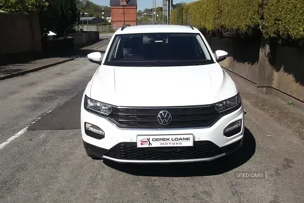 Używany VW T-Roc SE 150 KM (110 kW) 2021 Biały SUV