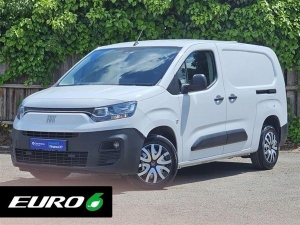 White Used 2023 Fiat Doblò S MPV | £15,570 (A bit pricey) - Image 1/1