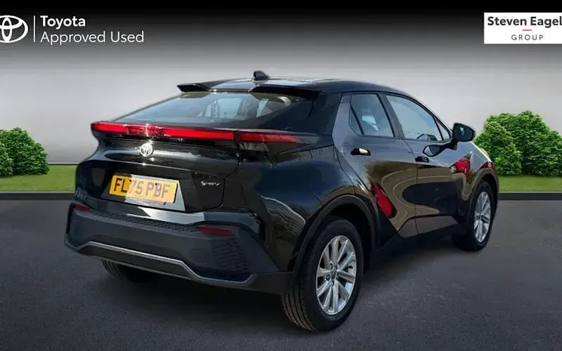 Used Toyota C-HR 140 HP (102 kW) 2025 Black SUV