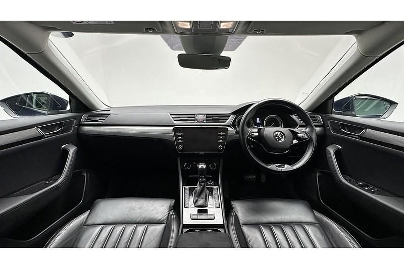 Used Skoda Superb SE L 218 HP (160 kW) 2020 Blue Estate