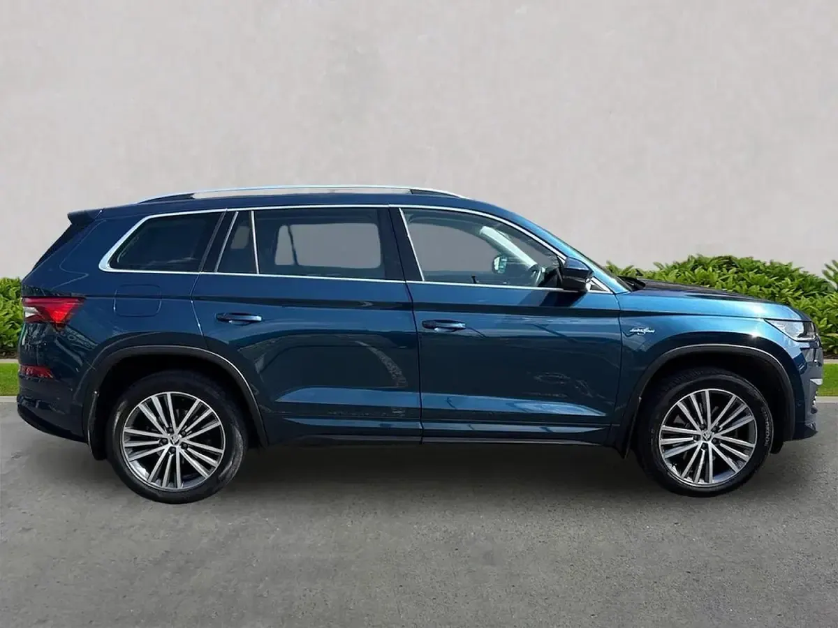 Used Skoda Kodiaq LAURIN & KLEMENT 196 HP (144 kW) 2023 Blue SUV