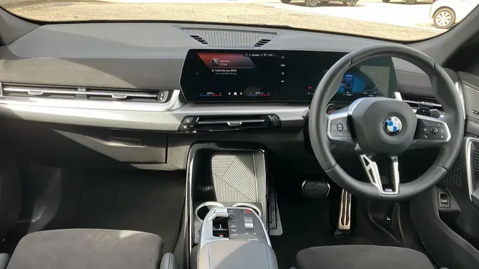 Begagnad BMW X2 M Sport 170 HK (125 kW) 2025 Blå SUV