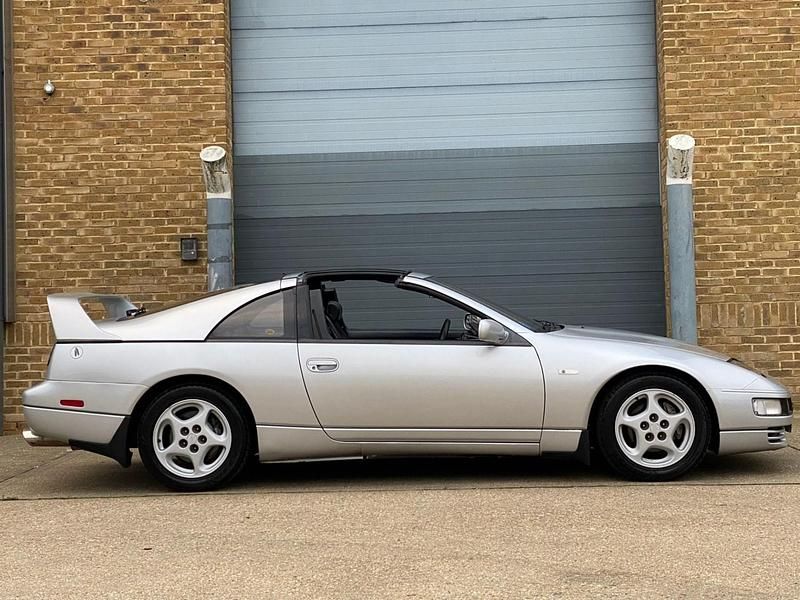 Used Nissan 300 ZX 1992 Silver Coupe
