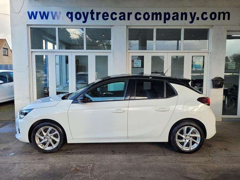 Used Vauxhall Corsa SRi 100 HP (73 kW) 2020 White Hatchback