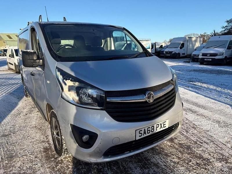 Silver Used 2018 Vauxhall Vivaro Sportive MPV | £5,795 (Fair price) - Image 1/4